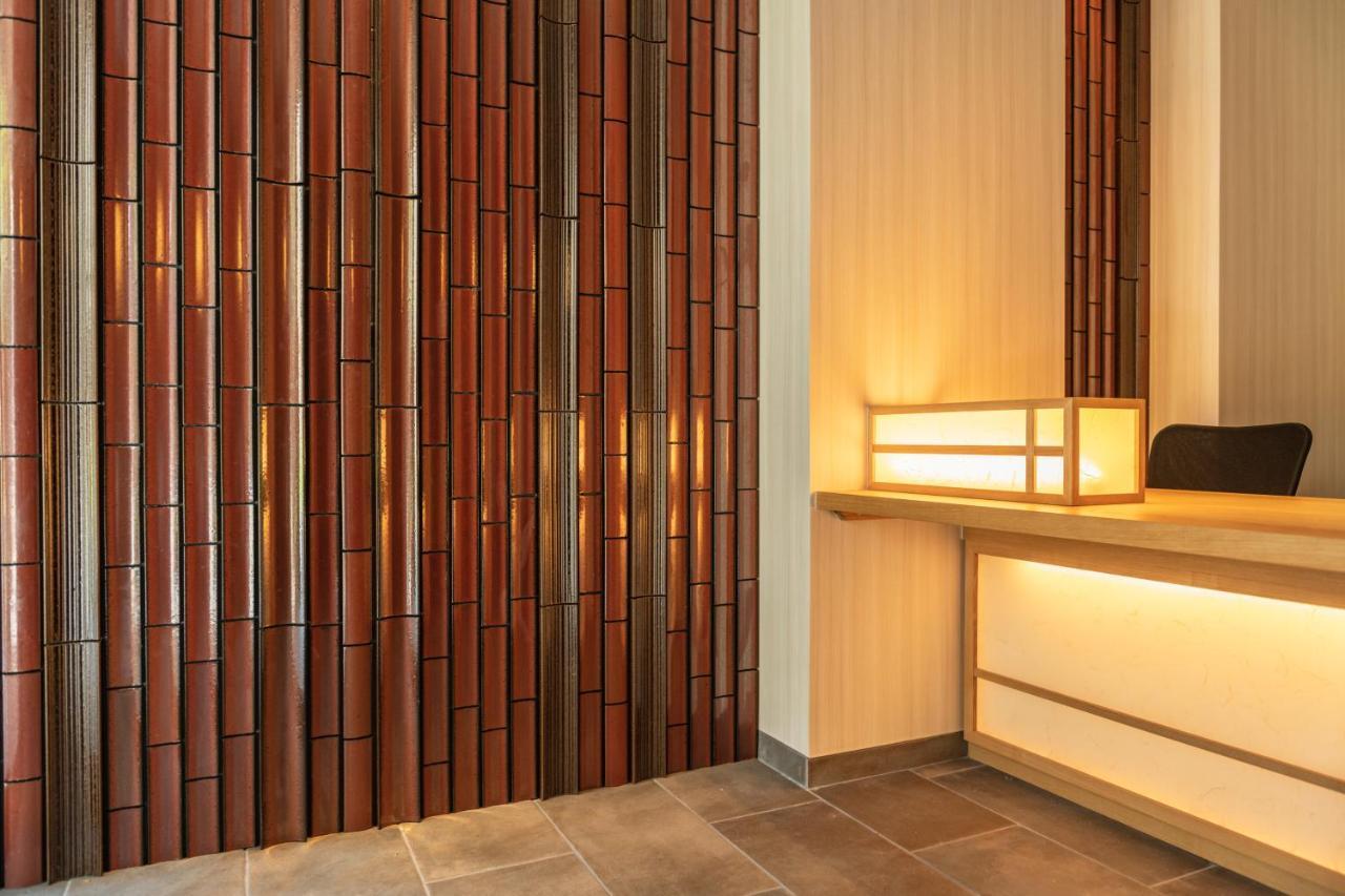 Aparthotel Grand Base Hakatamon Fukuoka  Exterior foto
